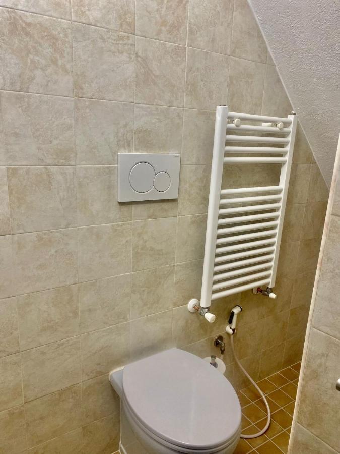Il Bijoux Apartment Celano Bagian luar foto