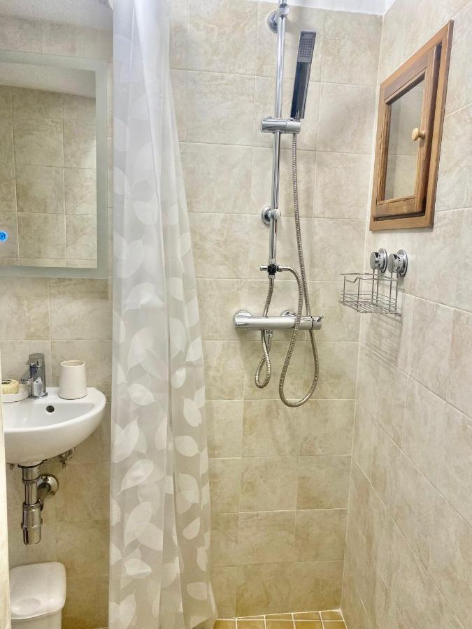 Il Bijoux Apartment Celano Bagian luar foto
