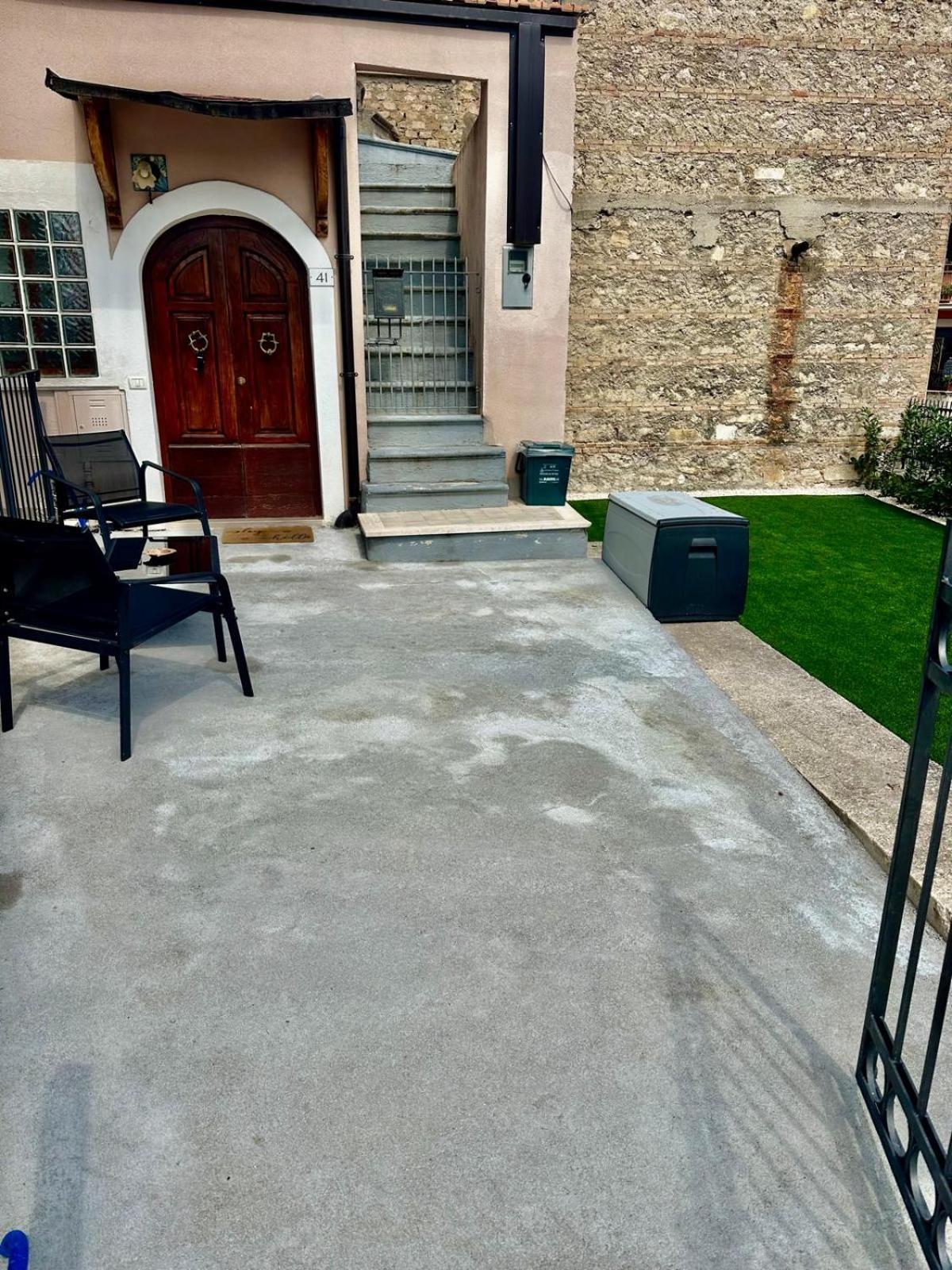 Il Bijoux Apartment Celano Bagian luar foto